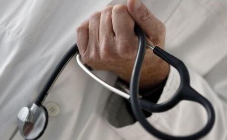 एम्स के फर्जी डॉक्टर को पुलिस ने किया गिरफ्तार