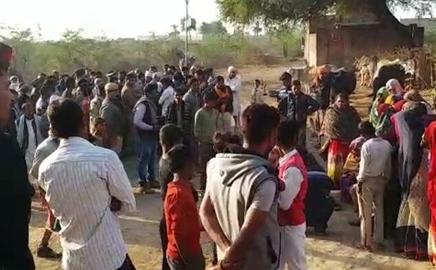 एक ही परिवार के चार लोगों की हत्या से सिहर उठा बांदा