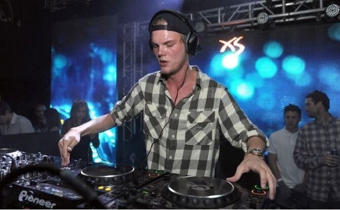 मशहूर डीजे एविसी का 28 साल की उम्र में निधन, जीते चुके थे कई अवॉर्ड