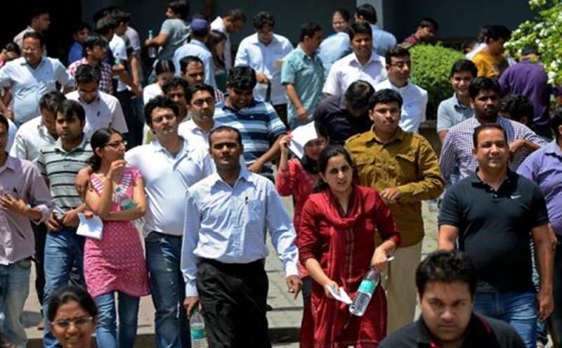 एसबीआई में ऑफिसर बनने का मौका, 50 लाख का सालाना पैकेज, 45 वर्ष तक के उम्मीदवार करें आवेदन