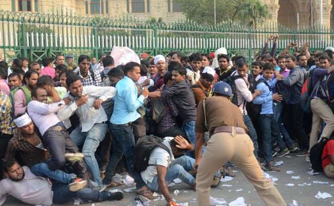 68500 शिक्षक भर्ती: चयनितों की नियुक्ति और पुनर्मूल्यांकन का रास्ता साफ