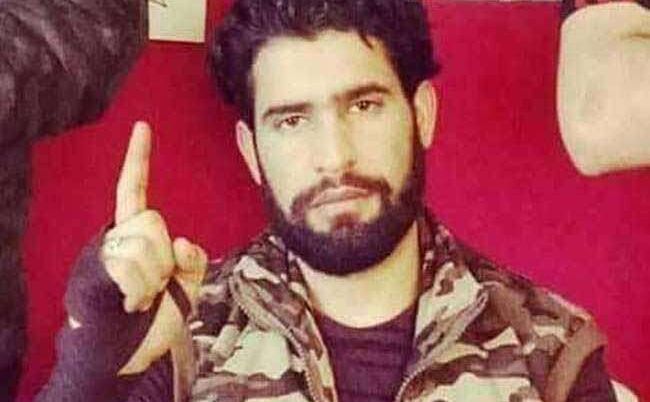 अब कश्मीरी जनता ने आतांकियो पर ही शुरू किया पथराव