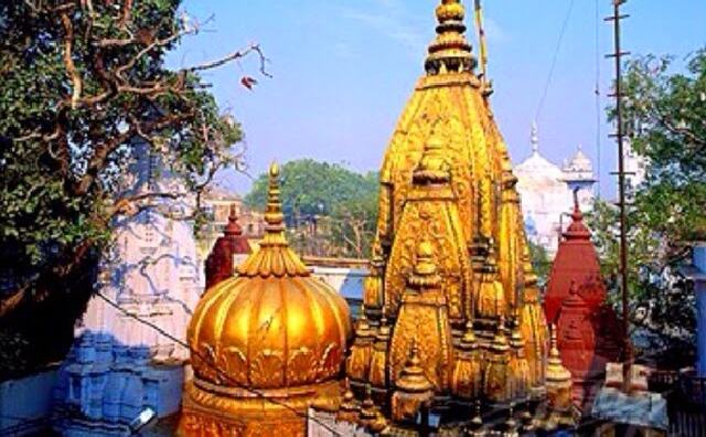 काशी विश्वनाथ मंदिर के गर्भगृह की पवित्रता के लिहाज से अब इन सामानों को किया गया बैन काशी विश्वनाथ मंदिर के गर्भगृह की पवित्रता के लिहाज से अब इन सामानों को किया गया बैन