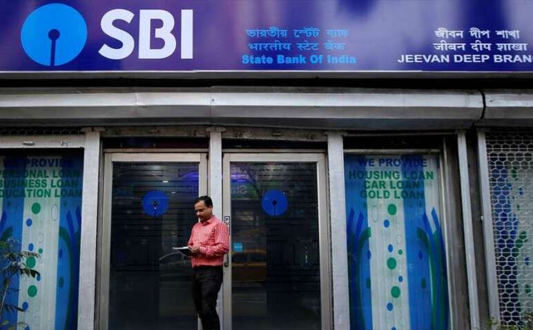 SBI ग्राहकों के लिए बड़ीखबर, आज बंद हो जाएंगी बैंक की ये सर्विसेज SBI ग्राहकों के लिए बड़ीखबर, आज बंद हो जाएंगी बैंक की ये सर्विसेज