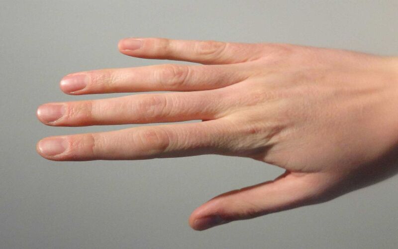 छोटी उंगली की ये बातें बताती हैं करियर व धन का हाल