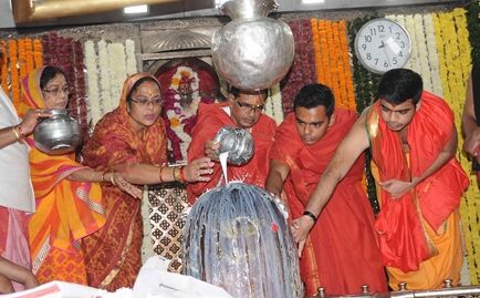 महाकालेश्‍वर गर्भगृह में पूजन के लिए शिवराज ने कटाई तीन हजार रुपए की रसीद