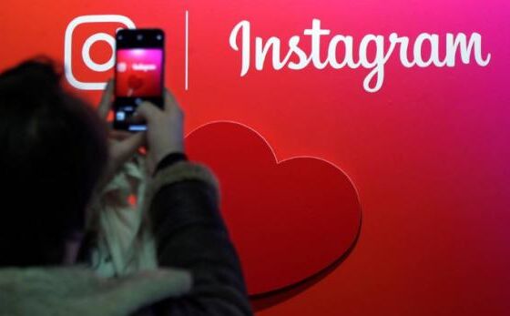 कौन कर रहा है आपकी जासूसी, जल्द बताएगा Instagram!