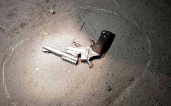 पुलिस मुठभेड़ में 3 बदमाश गिरफ्तार, बरामद हुए कई हथियार