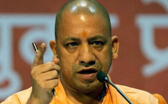 तहसील में बिना रिश्वत नहीं हो रहा काम, समर्थकों संग धरने पर बैठे योगी के विधायक