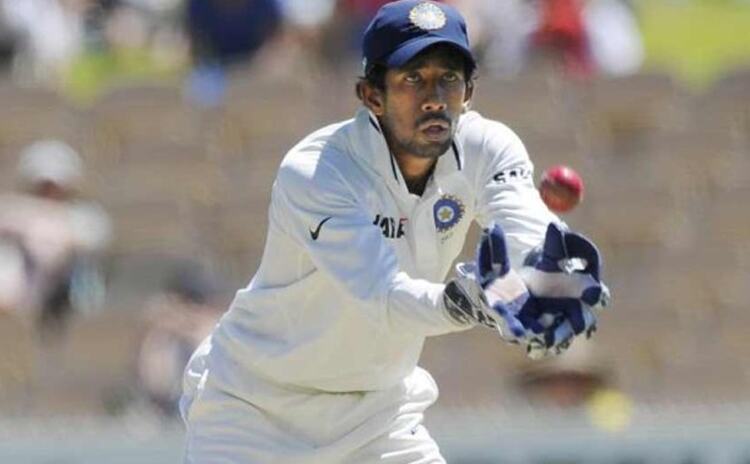 इंग्लैंड के खिलाफ टेस्ट टीम में ऋद्धिमान साहा की जगह ले सकते हैं दिनेश कार्तिक