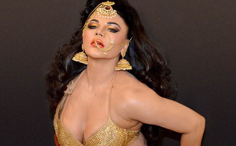 कंडोम एड के समय बदलाव पर बिफरी राखी सावंत, बोली- सरकार चाहती है सबको एड्स हो जाए