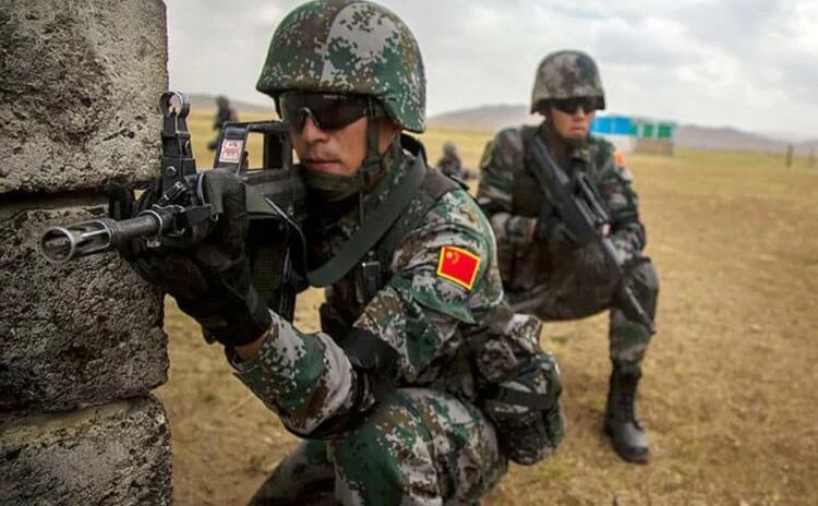 चीन की नापाक हरकत, भारतीय सीमा में 200 मीटर तक घुस आए सैनिक