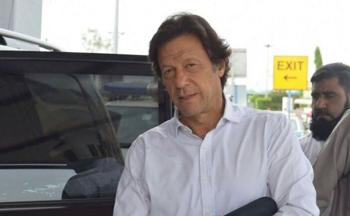 पीएम बनने के बाद एक्शन में इमरान खान, सुरक्षा मुद्दों पर बैठक के लिए पहुंचे सेना मुख्यालय
