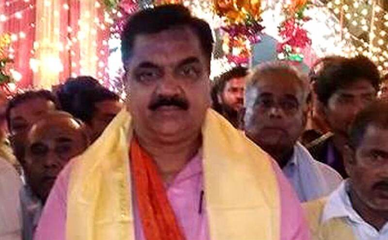 उत्तराखंड: भाजपा विधायक ठुकराल ने सरेआम महिला दरोगा से की अभद्रता, वीडियो वायरल