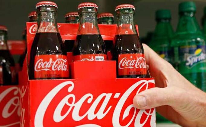 125 साल के इतिहास में कोका कोला पहली बार लेकर आ रही है अल्कोहॉलिक ड्रिंक
