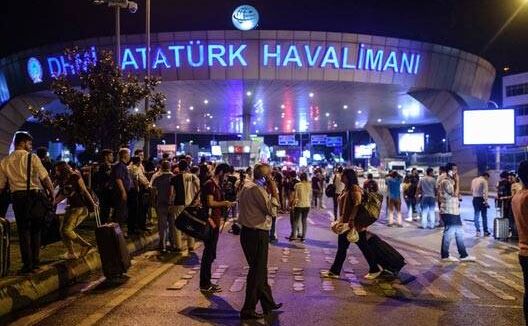 इस्तांबुल के नए हवाईअड्डे स्थल से पुलिस ने प्रदर्शनकारियों को गिरफ्तार किया