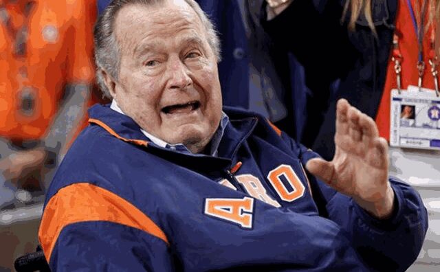 बुश का ताबूत वाशिंगटन लाने के लिए एयरफोर्स वन भेज रहे हैं ट्रंप