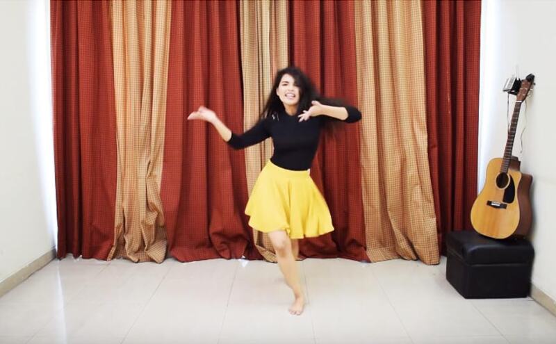 दारू बदनाम करती गाने पर इस लड़की के डांस ने इंटरनेट पर मचाया हंगामा, खूब देखा जा रहा है VIDEO