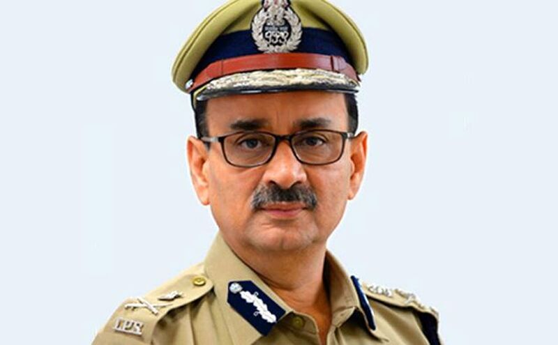 सीबीआई चीफ के पद से हटाए जाने के बाद आलोक वर्मा ने इस्‍तीफा दिया