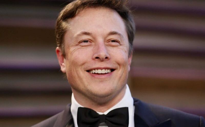 एक गलती की वजह से अपनी ही कंपनी छोड़ने को मजबूर हुए एलन मस्क...