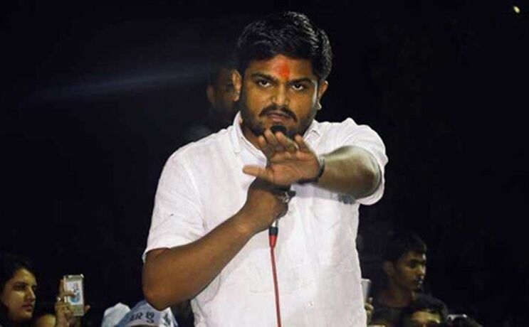 गुजरात चुनाव: हार्दिक पटेल का बड़ा आरोप- ATM हैक हो जाते हैं तो EVM क्यों नहीं हो सकती