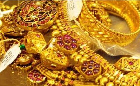 सोने की कीमतों में आई साल की सबसे बड़ी तेजी, जानें क्या रहे आज के भाव सोने की कीमतों में आई साल की सबसे बड़ी तेजी, जानें क्या रहे आज के भाव