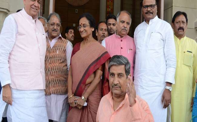 UP में 25 करोड़ तक बढ़ी लागत को विभाग खुद दे सकेंगे मंजूरी, कैबिनेट ने लिया ये बड़ा फैसला