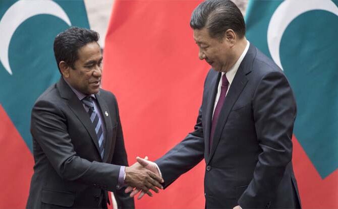 मालदीव संकट में राष्ट्रपति यामीन ने भारत को चिढ़ाया, चीन, पाक और सऊदी में भेजा दूत