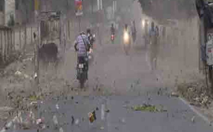 उत्तर प्रदेश में आज से दो दिन ये 13 जिलों में खराब हो सकता है मौसम