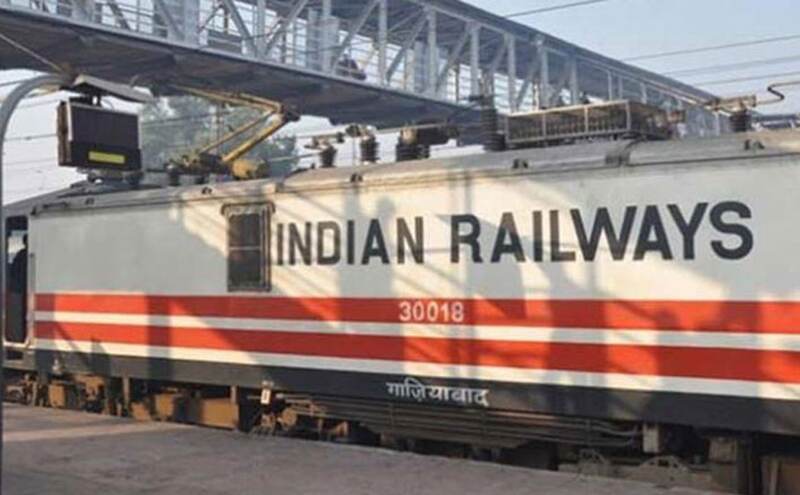 IRCTC की साइट और एप डाउन, टिकट बुक करने में भारी दिक्कत