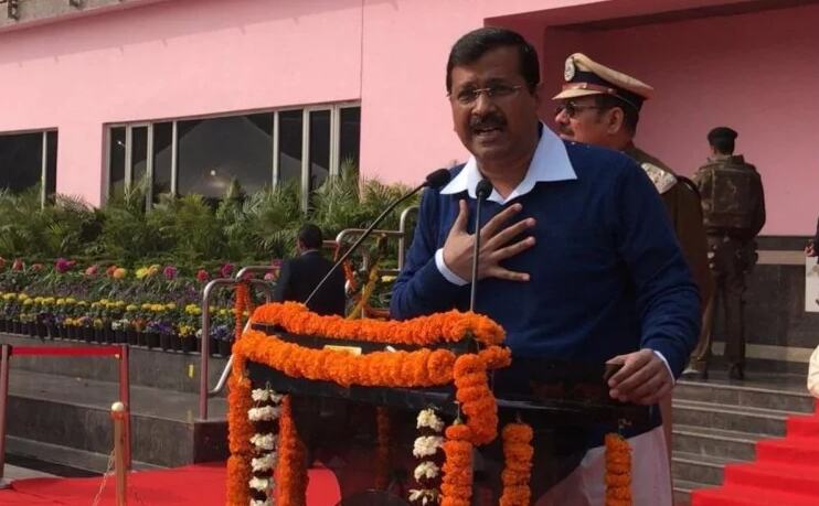 सवालों के घेरे में फसी AAP: किस पर थी बैठक, राशन पर थी तो क्यों नहीं मौजूद थे खाद्य मंत्री