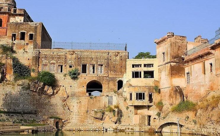 पाकिस्तान के कटासराज मंदिर से भगवान राम की मूर्ति गायब, SC ने जताई चिंता