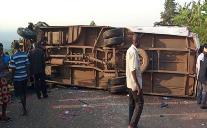 युगांडा बस दुर्घटना में 19 NGO कार्यकर्ताओं की मौत