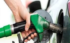 पेट्रोल-डीजल की बढ़ती कीमतों से राहत, कच्चे तेल ने किया खेल