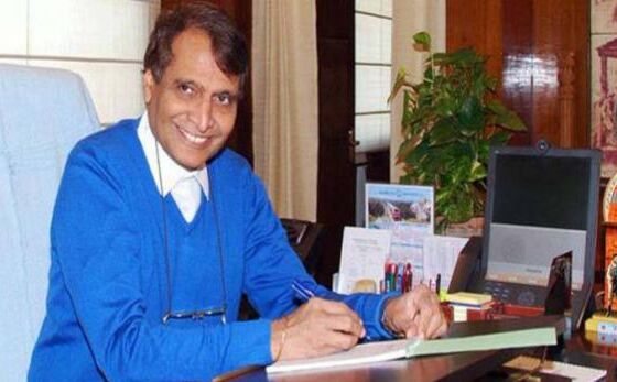 सुरेश प्रभु का ऐलान- बिजनेस को करना है आसान, नई औद्योगिक नीति की तैयार