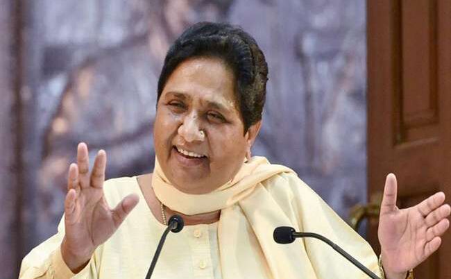 मुश्किल में बसपा प्रमुख मायावती, स्मारक घोटाले की सीबीआइ जांच की मांग को लेकर याचिका