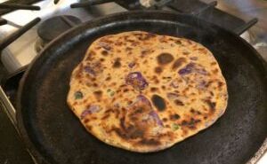 दुनिया की पहली 4000 साल पहले बनाई गई थी रोटी... दुनिया की पहली 4000 साल पहले बनाई गई थी रोटी...