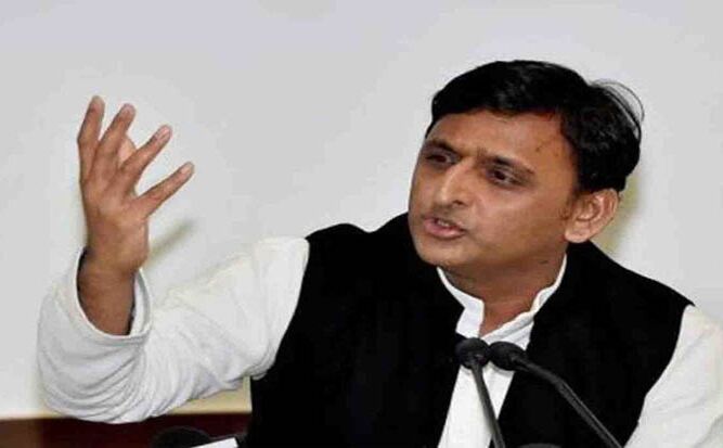 अखिलेश ने बंगला तोड़ने की बात को बताया गलत, कहा- अारोप लगाकर बदनाम कर रही सरकार