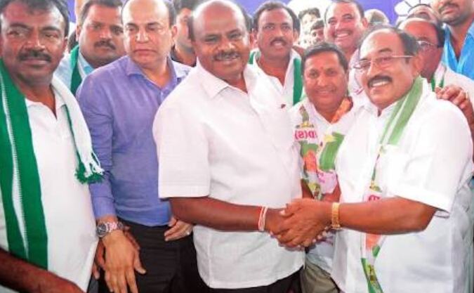 कर्नाटक में जेडीएस के दो विधायक लापता...