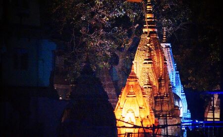 कोरोना काल में इन नियमों को मानेंगे तभी देंगे भगवान दर्शन कोरोना काल में इन नियमों को मानेंगे तभी देंगे भगवान दर्शन